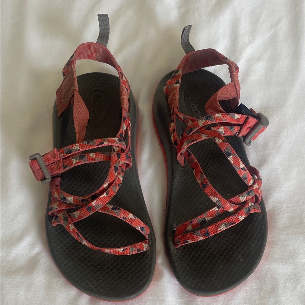 Chaco Kids strap sandal size 4